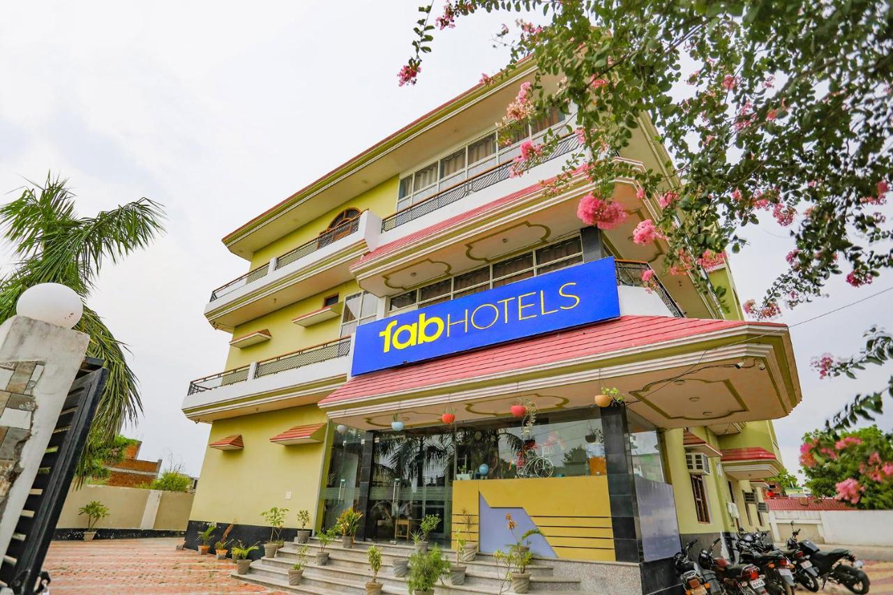 Fabhotel Kriti Green Варанаси Экстерьер фото