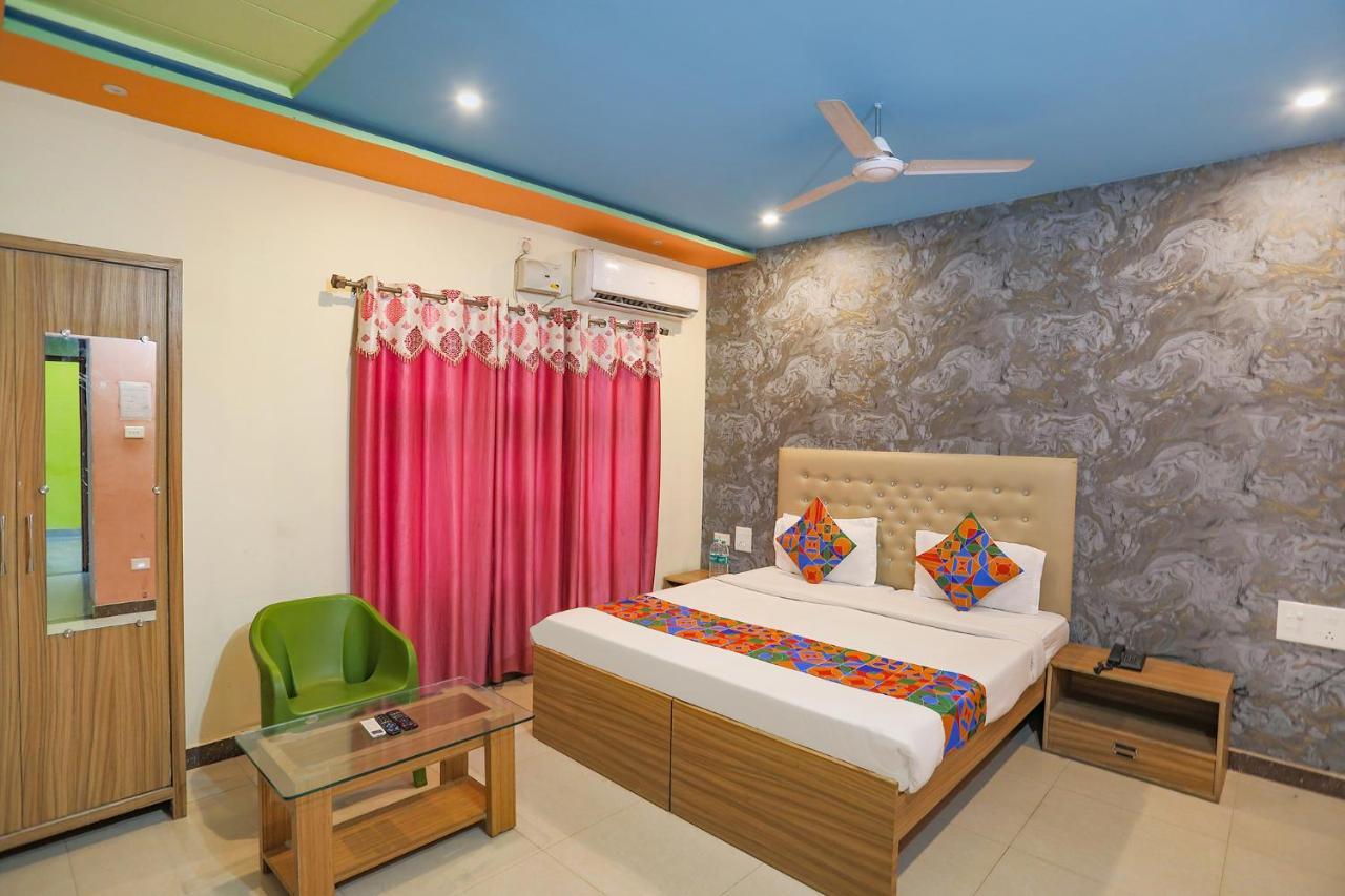 Fabhotel Kriti Green Варанаси Экстерьер фото