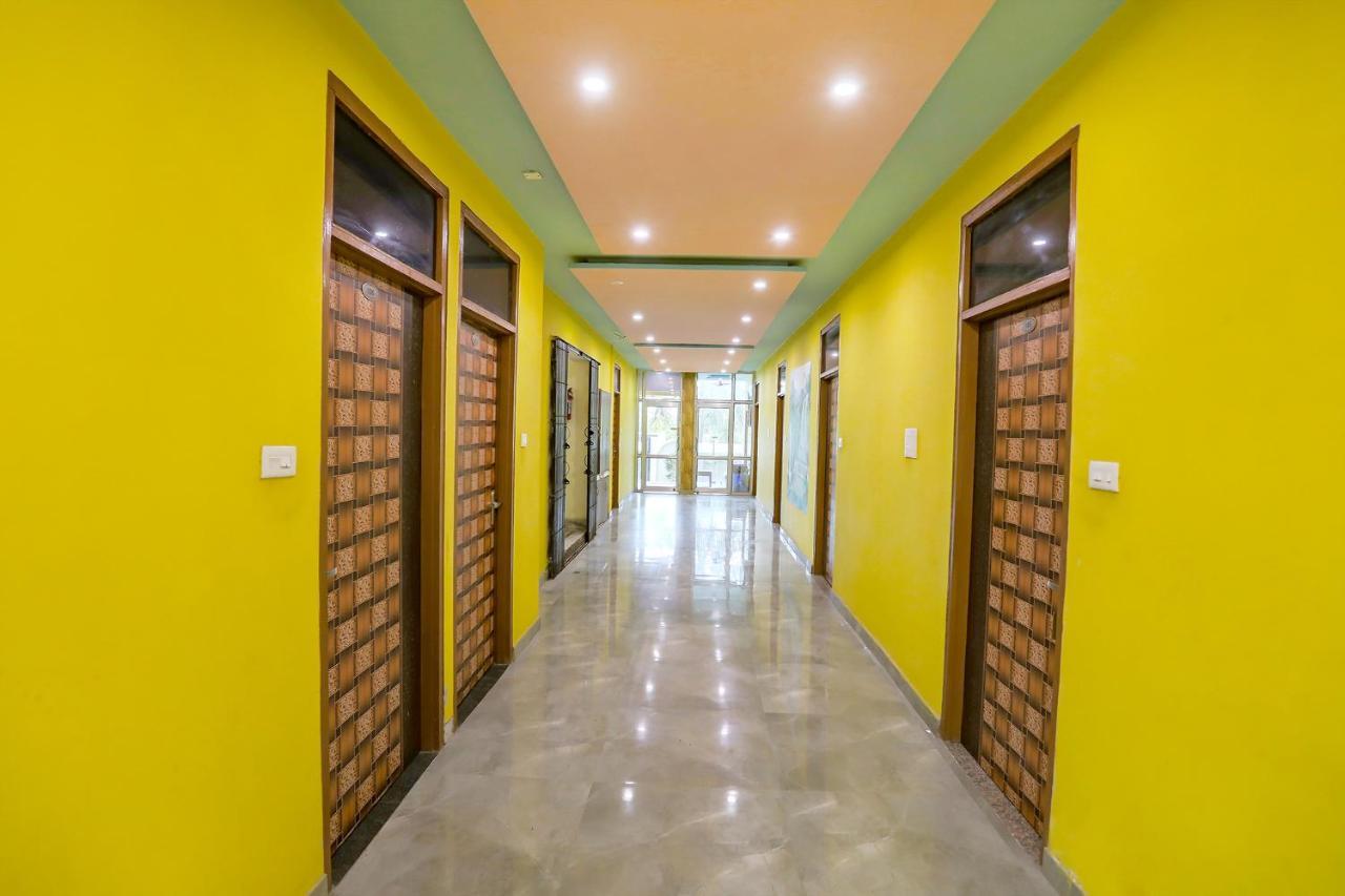 Fabhotel Kriti Green Варанаси Экстерьер фото