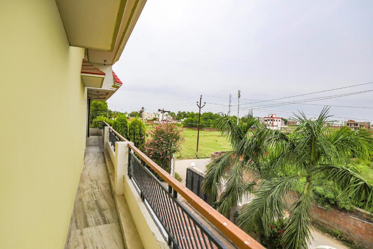 Fabhotel Kriti Green Варанаси Экстерьер фото