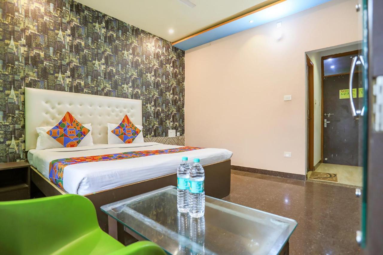 Fabhotel Kriti Green Варанаси Экстерьер фото